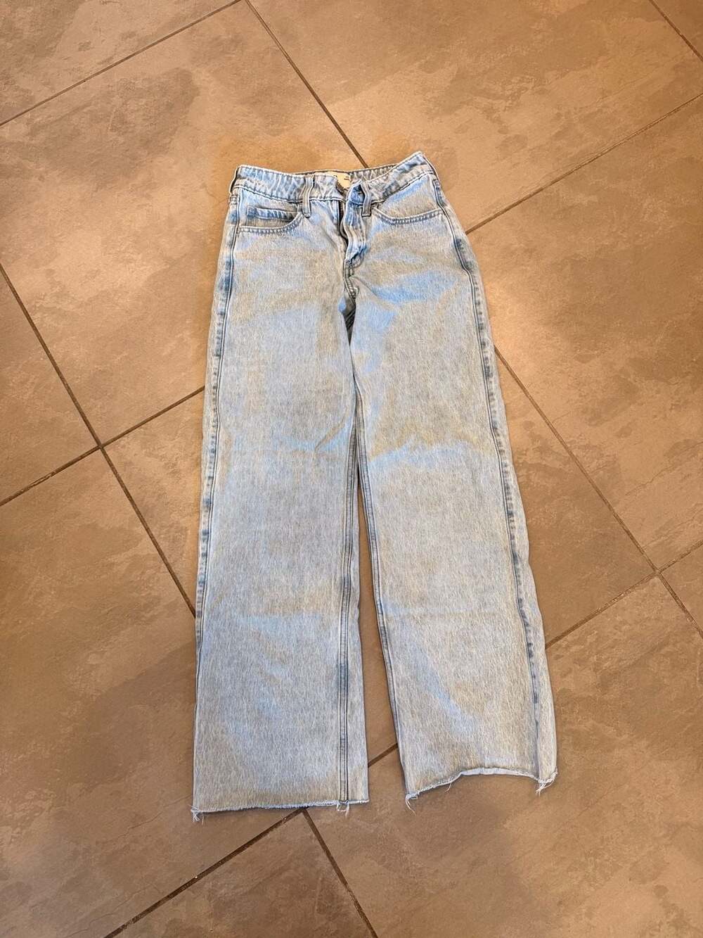Hollister High-Rise Baggy Jeans Size 00R